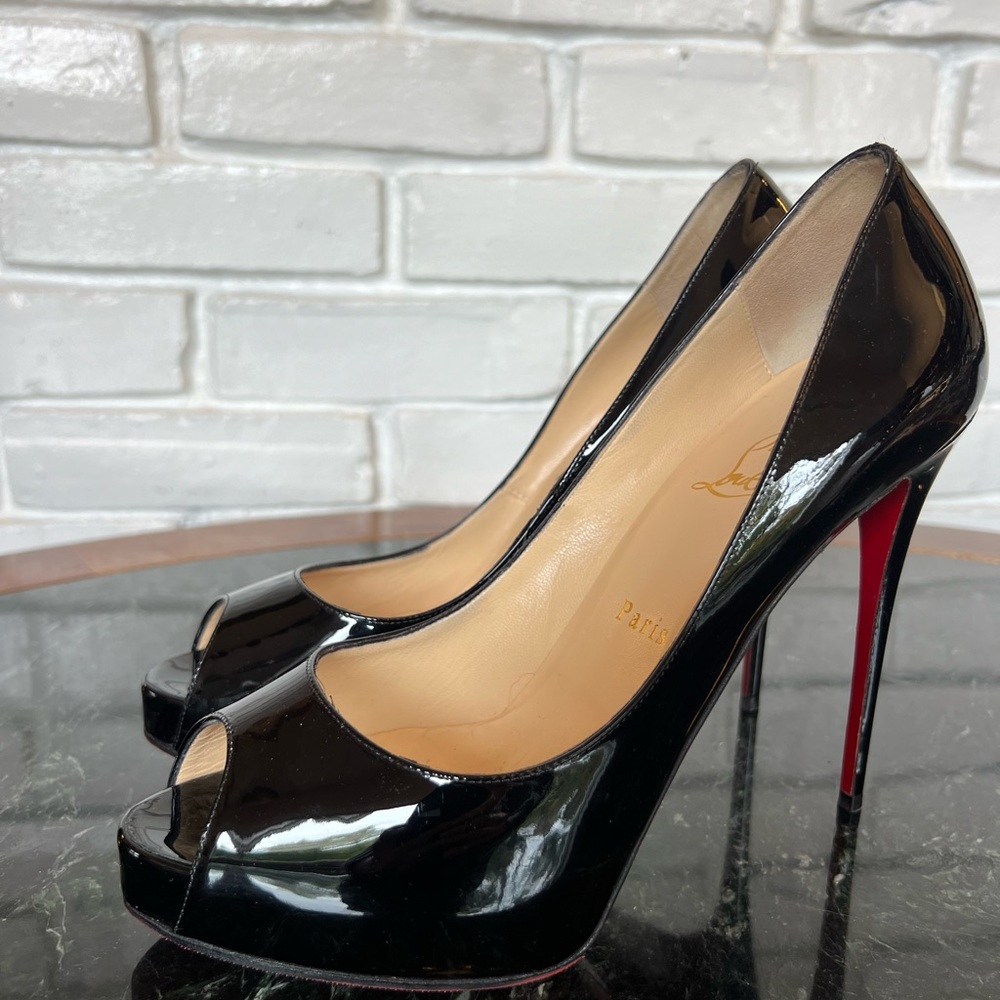 Christian Louboutin Very Prive Patent PeepToe Pumps perfect condition ❤️ - Picture 4 of 13